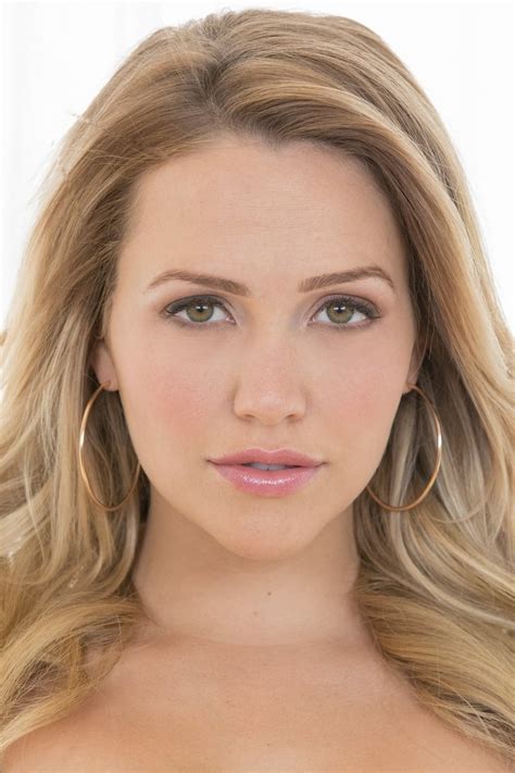 fotos de mia malkova|Mia Malkova